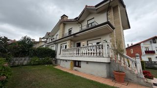 Xalet  La zo�a. Chalet en venta en castillo, 4 dormitorios.