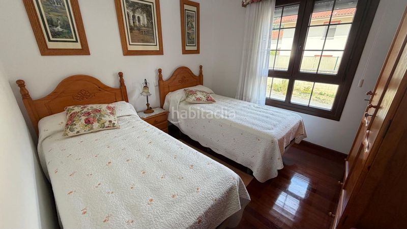 Foto 0bbb6b93-79e5-4b90-8a52-ddba1df5f9c3. Casa adossada amb calefacció aparcament a Argoños