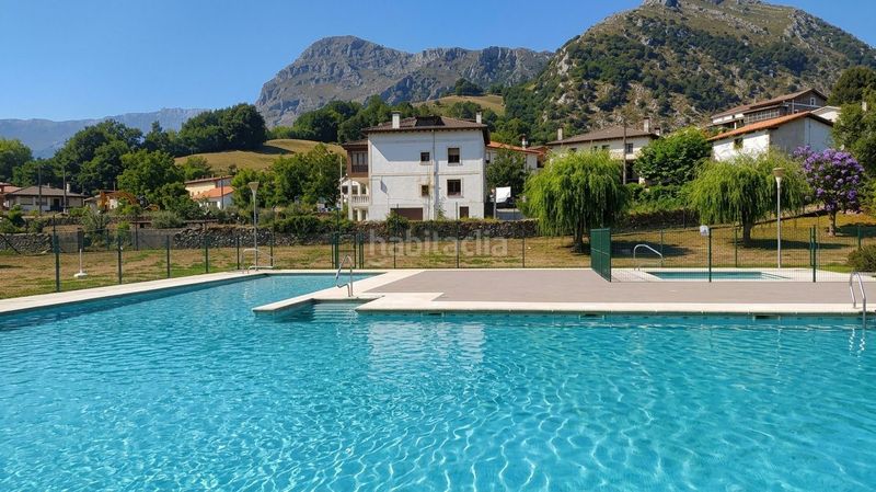 Foto bee7b0bc-6358-4389-84de-41536211a2bf. Chalet pareado en venta , 3 dormitorios. en Arredondo
