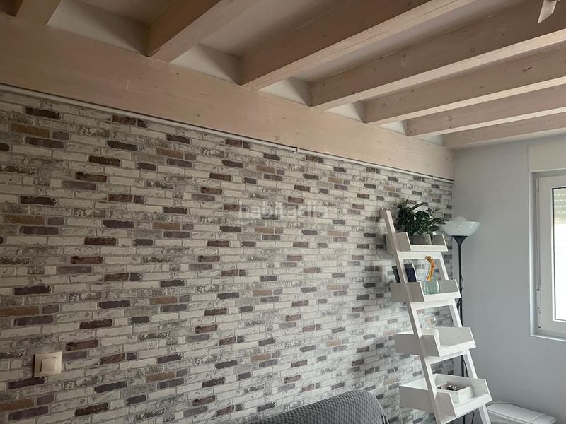 Foto cfce249b-4a07-4207-9643-d405fe4ecb6c. Chalet pareado en venta , 3 dormitorios. en Arredondo