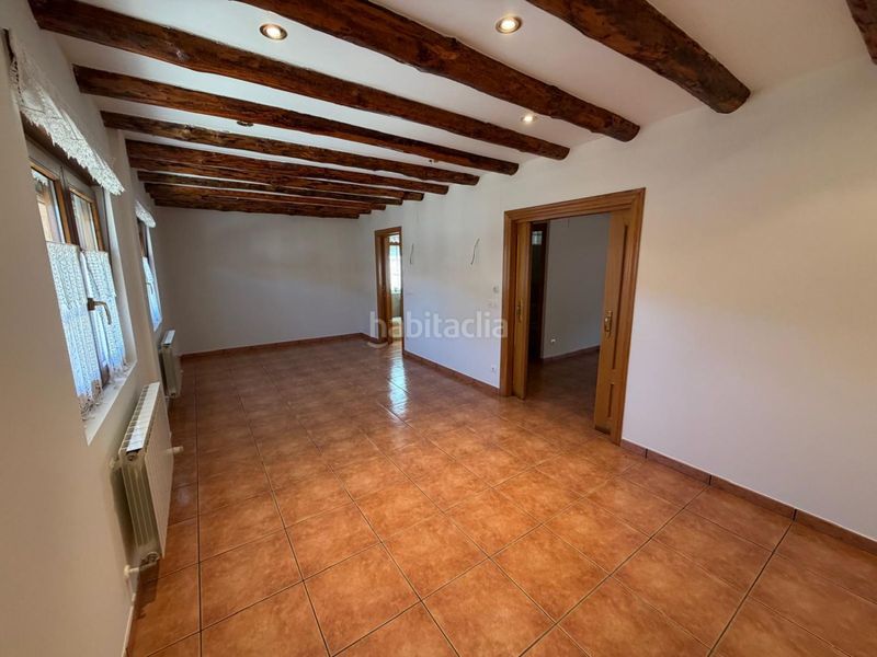 Foto ae938971-129b-4679-ab48-10afee5533c2. Casa amb aparcament a Bárcena de Cicero