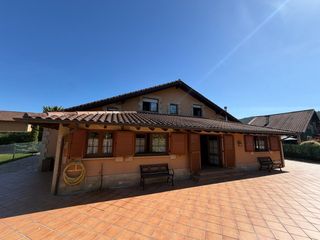 Casa  La vendimia. Casa en venta en barcena de cicero, 5 dormitorios.