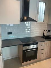 Alquiler Piso  Carrer de cabanes. Apartamento reformado a estrenar