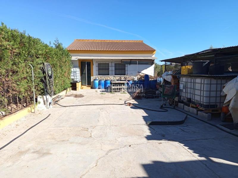 Foto 45727c9a-5bb7-45db-b9d9-97d37afad8ee. Masía casa rural en venta en Carmona