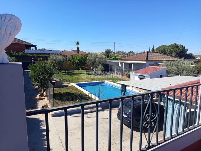 Foto 89b3c6d6-da4d-4bce-a23e-54238c2ab223. Masía casa rural en venta en Carmona