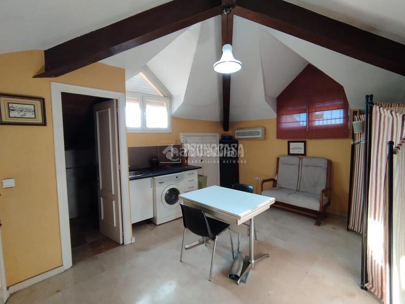 Foto 957cd811-c6e3-4945-882a-1f36ab2d3902. Etagenwohnung in Parque Alcosa Sevilla