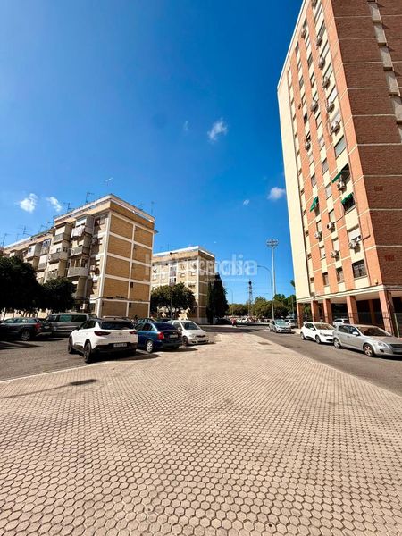 Foto 042cc281-1d6d-42b6-8030-bfb94182a680. Piso  en venta en Alfalfa - Santa Cruz Sevilla