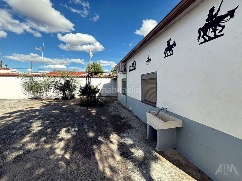 Foto b484a732-b087-4b3d-b63f-837b3746bbc3. Casa  en venta , 3 dormitorios. en Llanos Del Caudillo