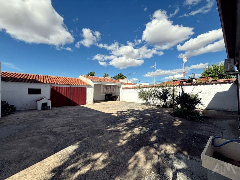 Foto d674ce36-dcb1-488c-bd71-e53ab368bbe1. Casa  en venta , 3 dormitorios. en Llanos Del Caudillo
