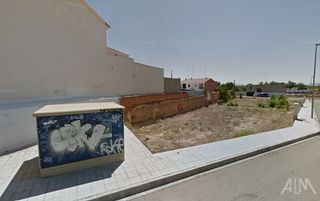 Residential Plot in Manzanares. Parcela en venta en bulevar.