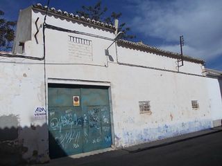 Residential Plot  Numancia. Solar en venta en la vereda.