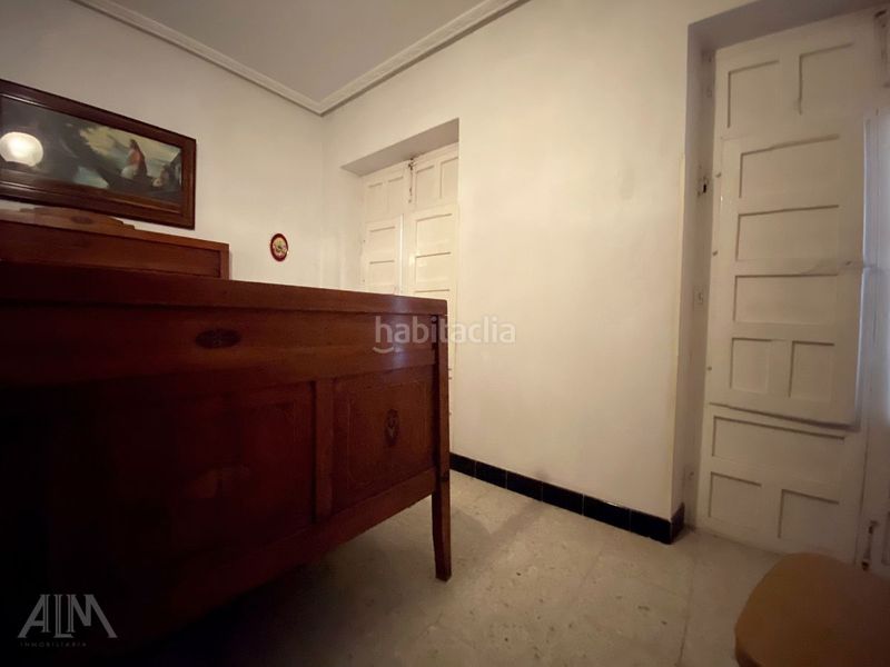 Foto f4cd0392-e1c0-49e5-8b09-08b9f35a2303. Casa amb calefacció aparcament a Manzanares
