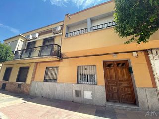 Haus  Jesús del perdón. Casa en venta en centro, 3 dormitorios.