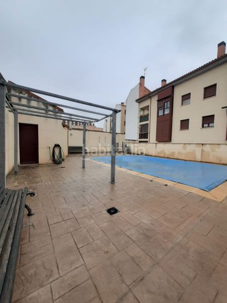 Foto 648d24da-aab5-452d-988d-1d583144a198. Dúplex amb calefacció aparcament piscina a Manzanares