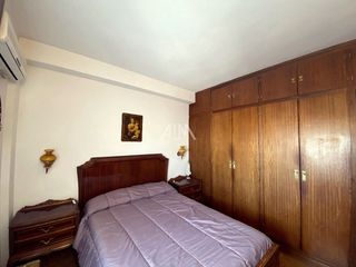 Piso  Reyes católicos. Piso en venta en centro, 5 dormitorios.