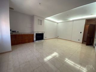 Piso  Lope de vega. Piso en venta en centro, 4 dormitorios.