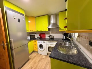 Piso  Calvario. Piso en venta en divina pastora, 3 dormitorios.