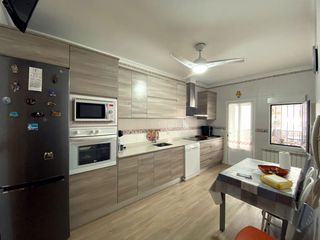 Casa  Zacatín. Casa en venta en castillo, 5 dormitorios.