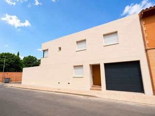 Haus  Independencia. Casa en venta en cábilas, 3 dormitorios.