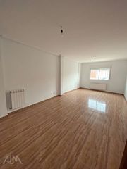 Casa  Goya. Casa en venta en divina pastora, 4 dormitorios.