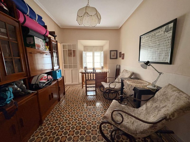 Foto ddf6fb76-7562-4e63-9427-d1dbf26ad3a0. Casa amb calefacció aparcament a Manzanares