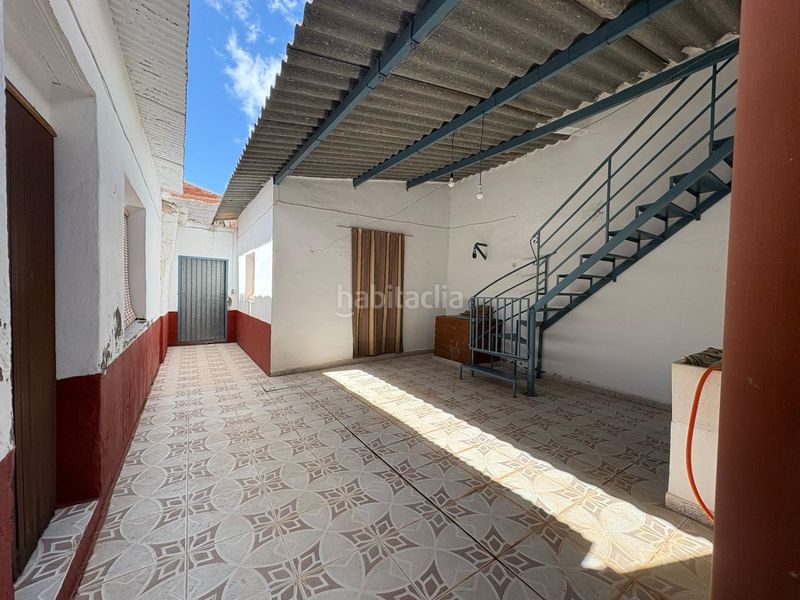 Foto 3134eb11-e75f-48bd-b952-f21685e99ed8. Casa amb aparcament a Membrilla