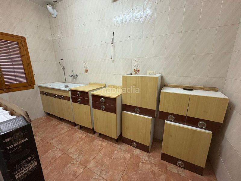 Foto 3d395155-7381-4ac7-acf2-06201b910972. Casa amb aparcament a Membrilla