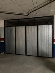 Car parking  Libertad c/v c/comandante camacho. Cochera en venta en centro.