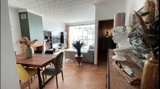 Appartement à Centro. Piso centro utrera