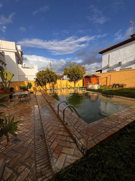 Foto 677c5a49-9c2a-4ca1-a96b-66d0b4de7643. Maison avec parking piscine dans Consolación Utrera