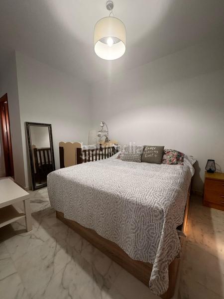 Foto b49fdd7b-a9bc-4c65-b193-75a493881330. Casa con parcheggio in Las Torres - Constelaciones Utrera