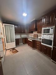 Flat in Salesianos. Se vende piso zona residencial