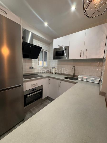 Foto 3f910a4d-a258-42fa-8f31-f6762f7f21ae. Piso  en venta zona calle molares en Salesianos Utrera