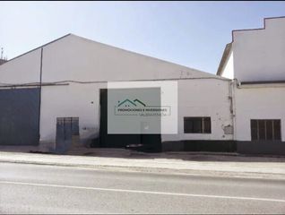Capannone industriale in Avenida de la Constitución 17