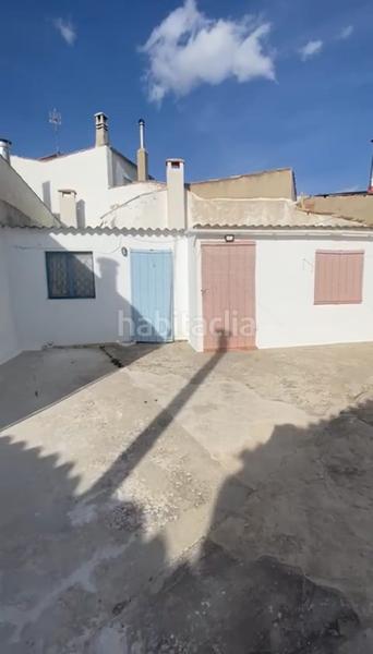 Foto edfcfd4f-9d3d-412b-a2c0-89a93704fae6. Haus mit kamin in Campillo de Altobuey