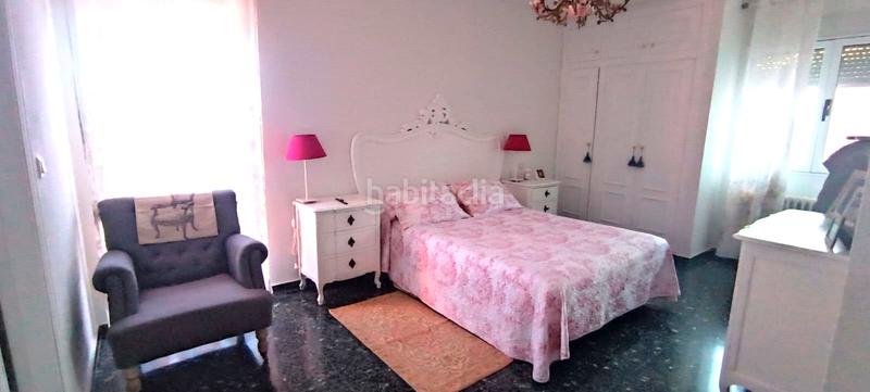 Foto 8dc2810f-0a12-47a9-ac80-7853e4864381. Chalet con camino riscaldamento in Reyes Católicos - Paseo de San Antonio Cuenca
