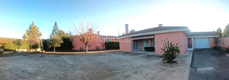 Foto c59d922b-3a8b-4978-b6c3-118980216b79. Chalet con camino riscaldamento in Reyes Católicos - Paseo de San Antonio Cuenca