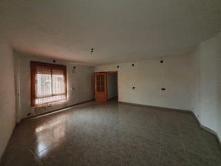 Maison jumelée à Calle madrid 1. Gran oportunidad de vivienda en minglanilla!
