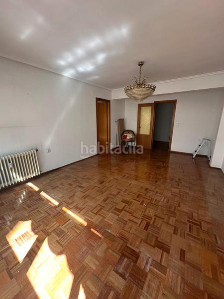 Foto a541c7b1-b35c-4e50-927f-4ad38cbafa8c. Piso  en venta Centro en Centro Cuenca
