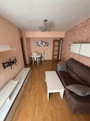 Pis a Reyes Católicos - Paseo de San Antonio. Piso en venta