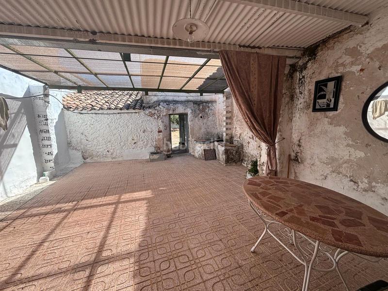 Foto 8e2e2b18-9a7c-45e6-84a7-a42b61933625. Casa amplia vivienda con gran terreno y múltiples posibilidades en Buenache de Alarcón