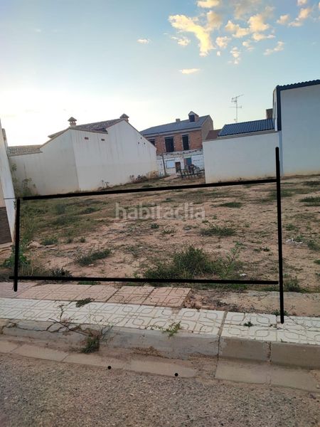 Foto b2c9ff62-5b98-48b2-8581-1ee6252ed7cf. Terreny residencial a Iniesta