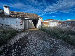 Casa a Castillejo de Iniesta. Oportunidad en castillejo de iniesta – casa de pueblo con gran p