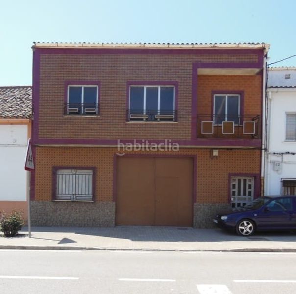 Foto 0e8431fb-97a6-4c79-b4c9-a9b91c9274f5. Edificio en calle de la virgen 14 en Almodóvar del Pinar