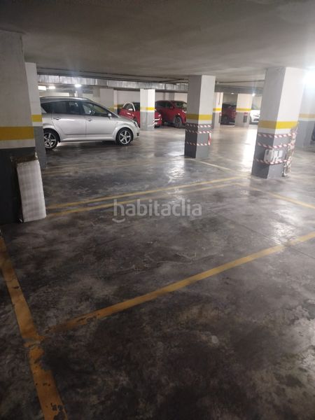 Foto 72cb7475-da5b-473f-97e4-d685a3f896d0. Aparcament cotxe a calle yeste 8 a Parque Sur Albacete