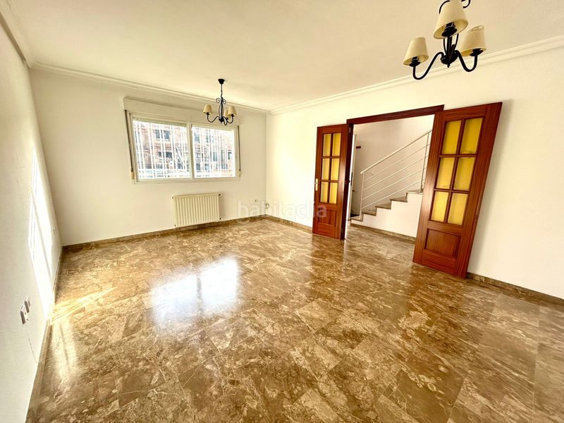 Foto 30de2f21-8a9b-4ec4-9878-910aff60d461. Casa adossada a San Fernando - Carretera de Valencia Cuenca