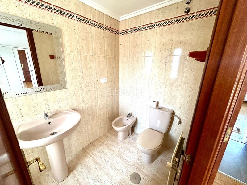 Foto fd8db0d8-c890-46d9-b03c-e76016d5dccd. Casa adossada a San Fernando - Carretera de Valencia Cuenca