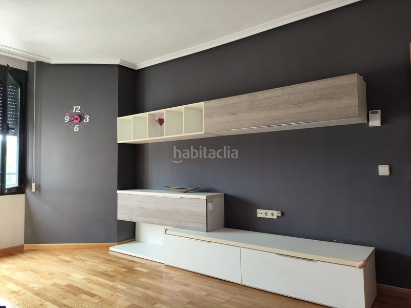 Foto bf5714da-2c3e-42b6-97d1-7d6106d0b282. Lloguer pis amb calefacció piscina a Reyes Católicos - Paseo de San Antonio Cuenca