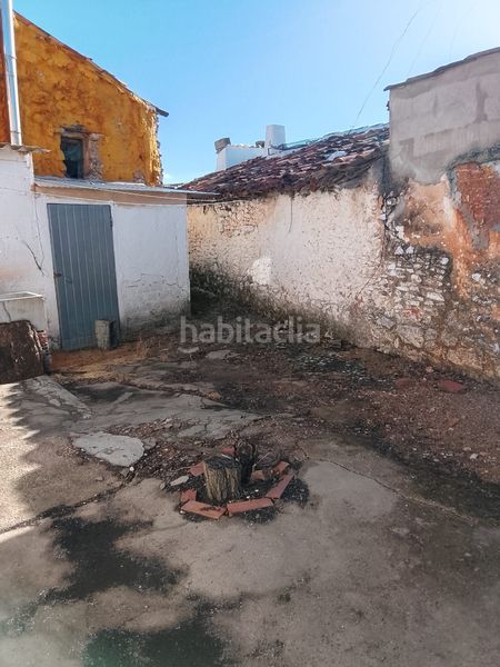 Foto 13ef5c98-544d-4fd2-93f3-eda33d1681c8. Casa en calle ollerías 33 no te pierdas esta gran oportunidad de casa mas terreno en Campillo de Altobuey
