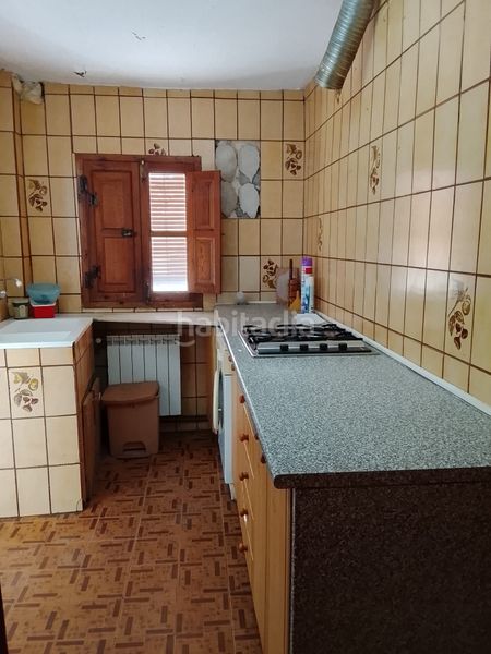 Foto aa75edbb-205e-43f2-b6a5-f26c1ca6b66a. Casa en calle ollerías 33 no te pierdas esta gran oportunidad de casa mas terreno en Campillo de Altobuey